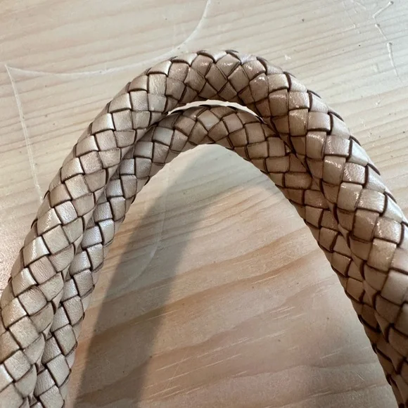 Cole Haan Genevieve Tan Woven Tote EUC - Picture 3 of 13